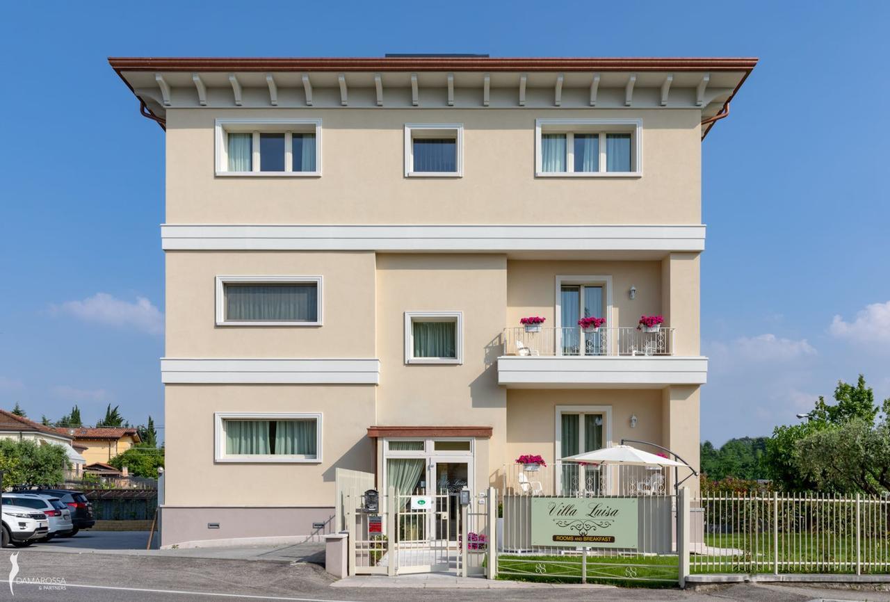 Villa Luisa Rooms And Breakfast Peschiera del Garda Bagian luar foto